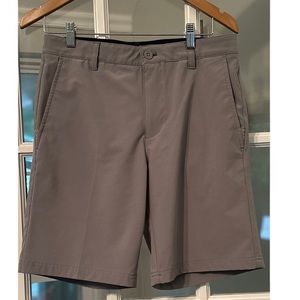 EUC Izod Golf Shorts. Size 30